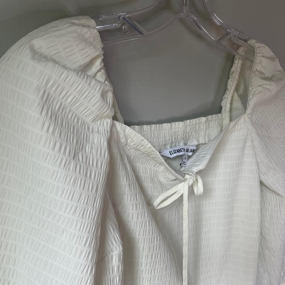 🏷️ 2/$20 Elizabeth and James White Peasant Blouse - Picture 8 of 8